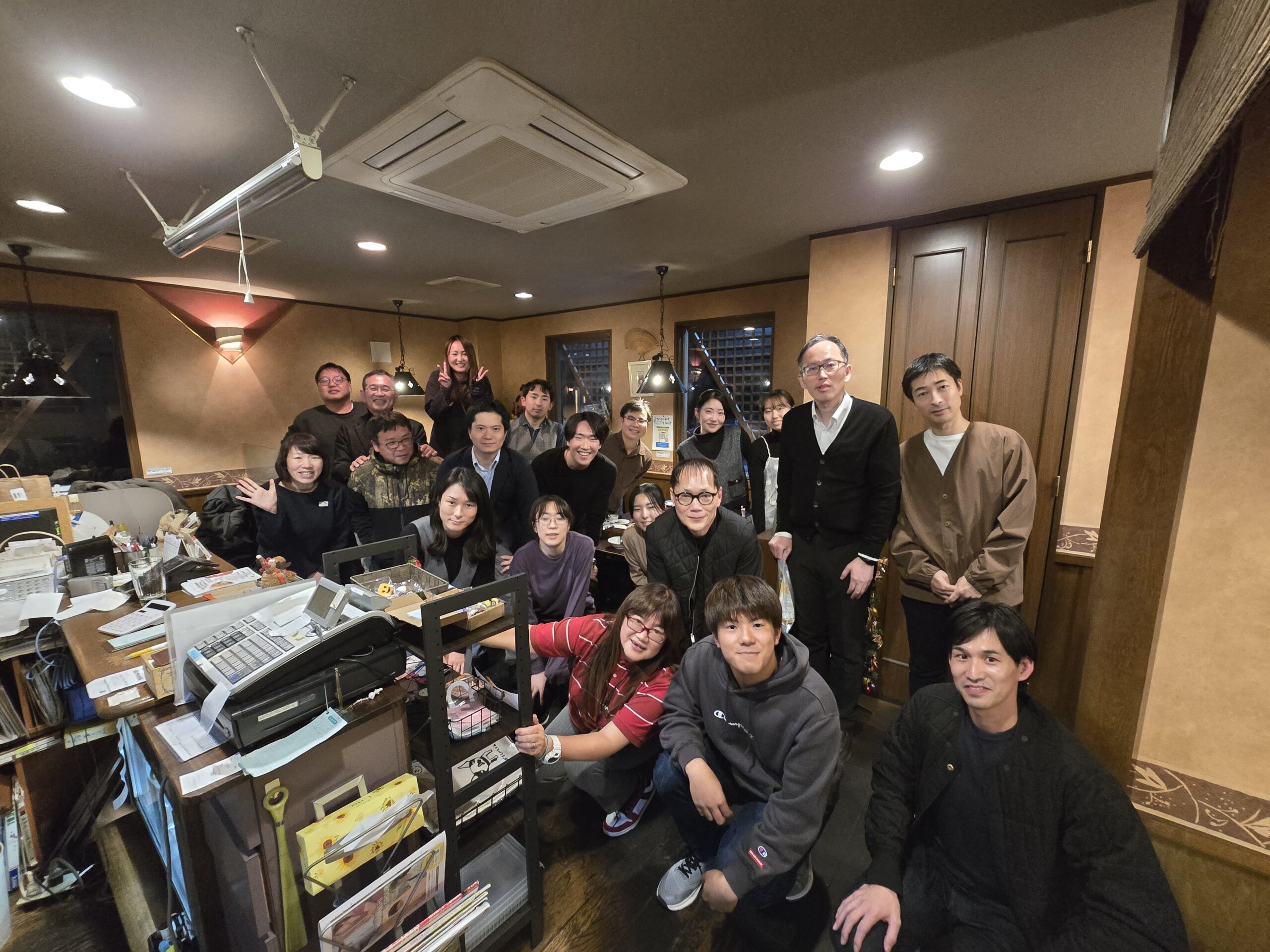 忘年会が開催されました。